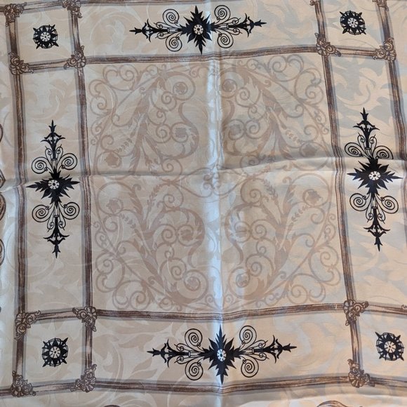 Vintage Luciano Soprani 100% Italian Silk Scarf - Picture 3 of 10